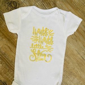 Unisex baby bodysuit, “Twinkle, Twinkle Little Star” size 6/9month
